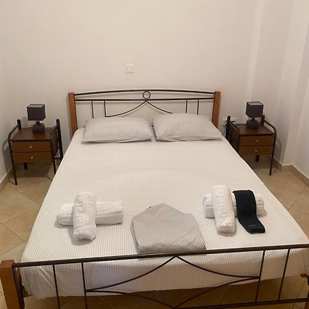 פילוס Alexis Apartments מראה חיצוני תמונה